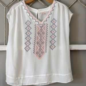 Skies are Blue embroidered top Stitch Fix Medium